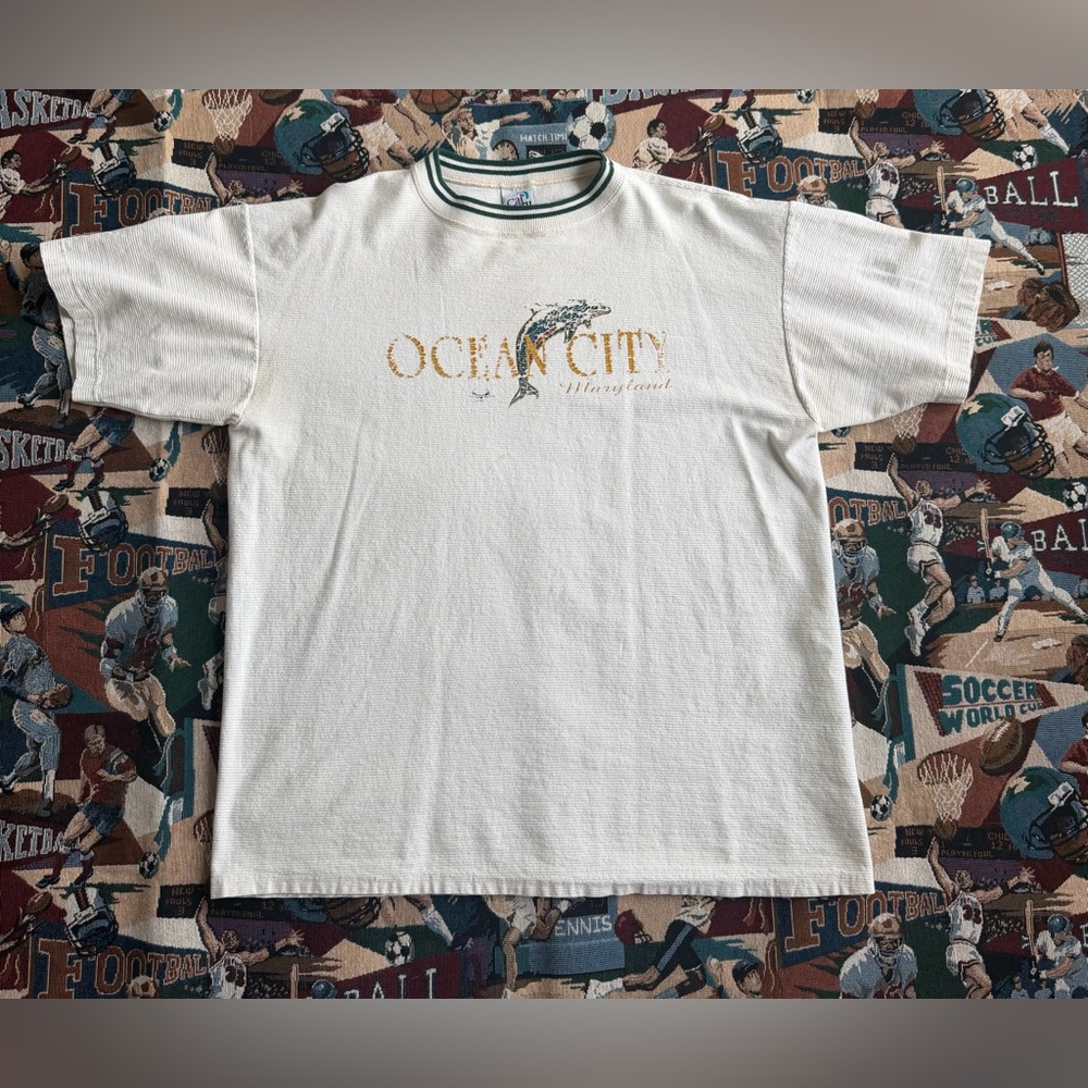 Vintage 90s Men’s Ocean City Maryland White Graphic Shirt